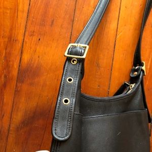 Black Coach vintage Crossbody